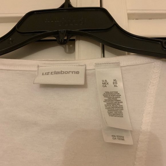 Liz Claiborne White Tee - Picture 2 of 3